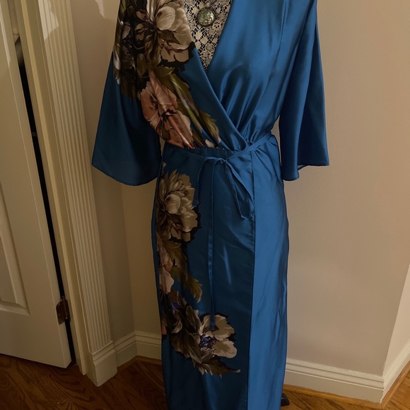 BNWTZARA SS21 BLUISH FLORAL WRAP DRESS 8866/327 Medium - Picture 7 of 7